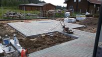Благоустройство территории - укладка тротуарной плитки